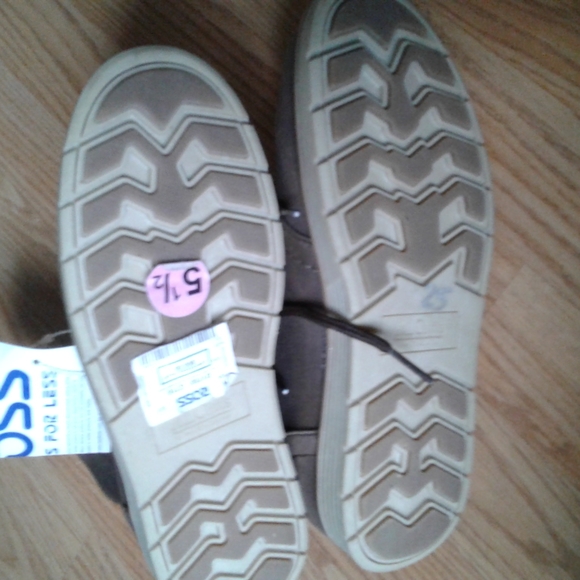 NWT Cliffs Brown High top Boots - Picture 9 of 9